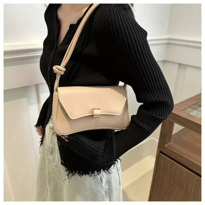 Daphne - Vintage Charm Crossbody Bag