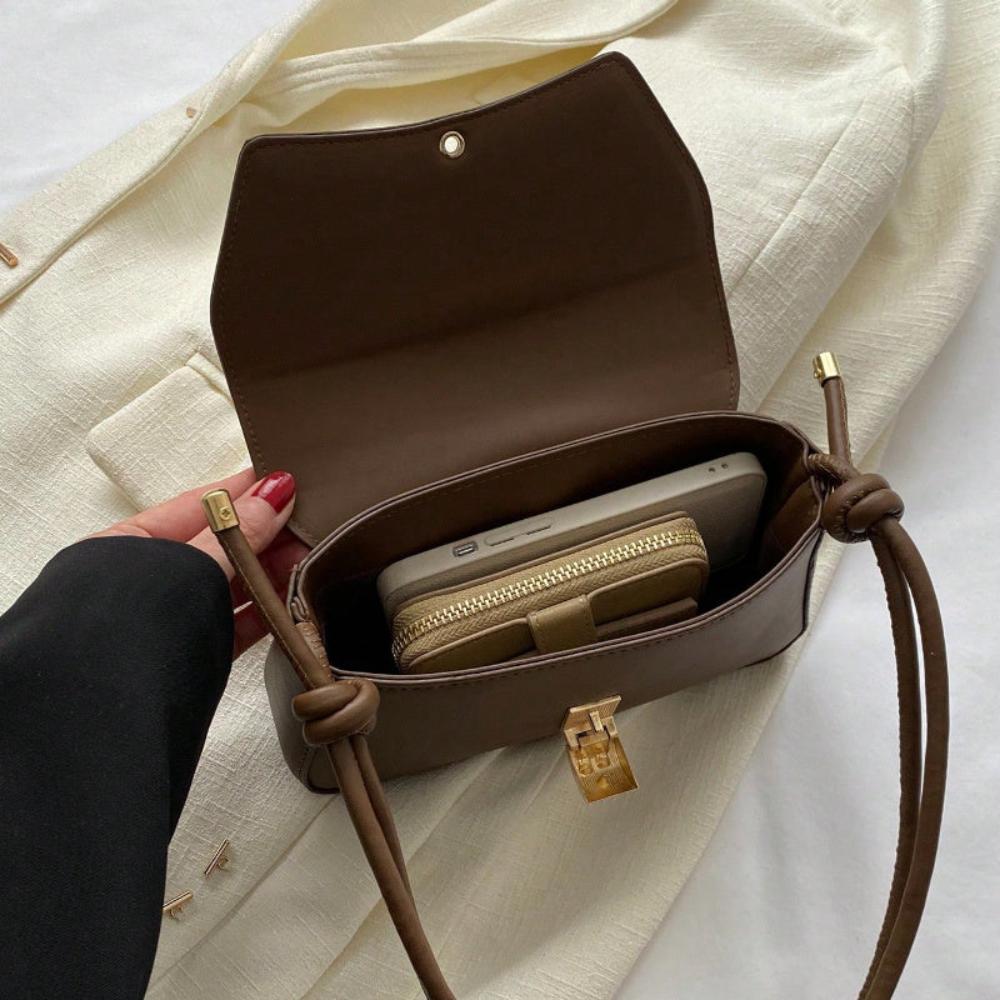 Daphne - Vintage Charm Crossbody Bag
