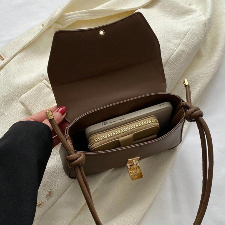 Daphne - Vintage Charm Crossbody Bag