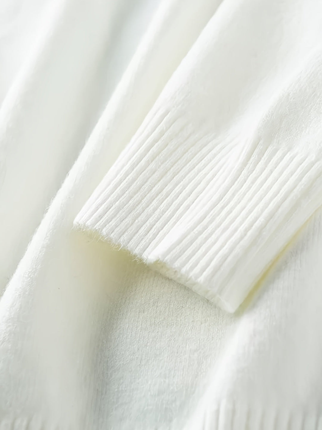 Madelyn™ - Elegant Geometric Heart Sweater