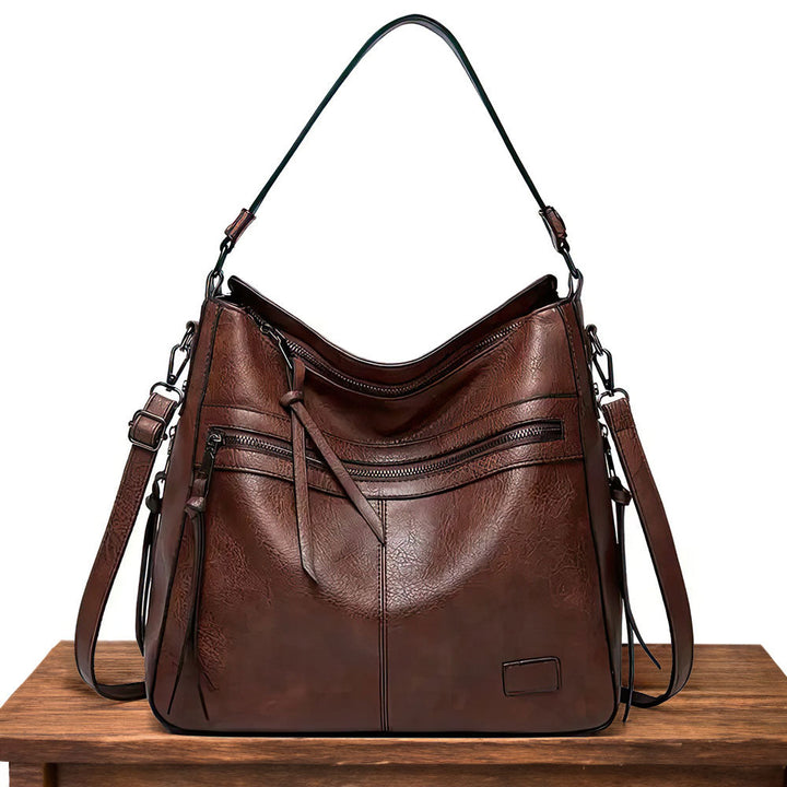 Lilla - Opulent Bag with Timeless Design
