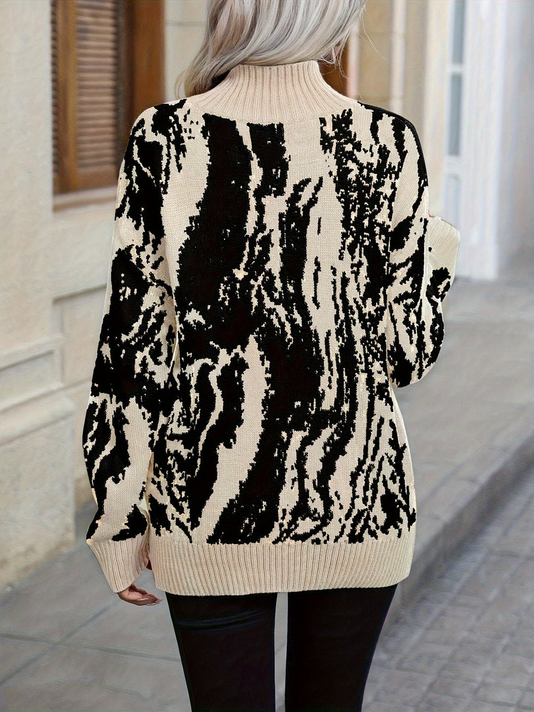 Nicole™ - Elegant Two-Tone Turtleneck Sweater