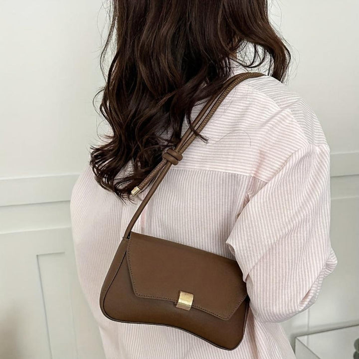Daphne - Vintage Charm Crossbody Bag