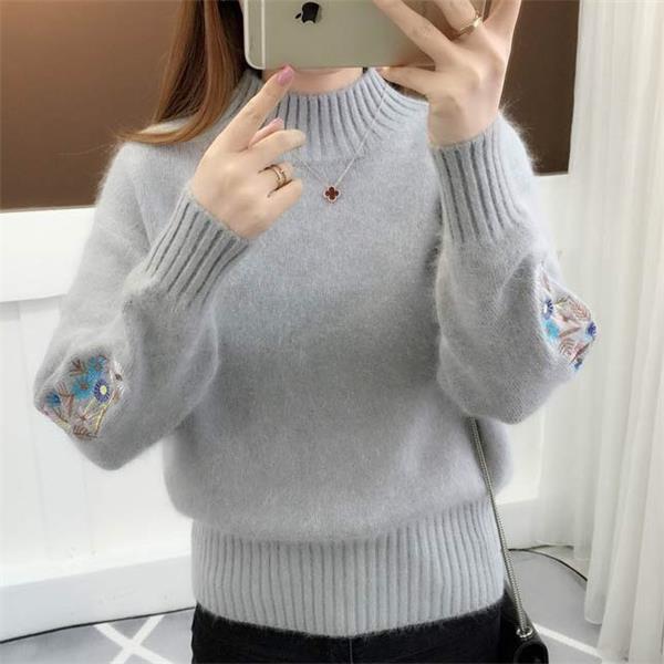 Andrée™ - Thick Floral Embroidered Sweater