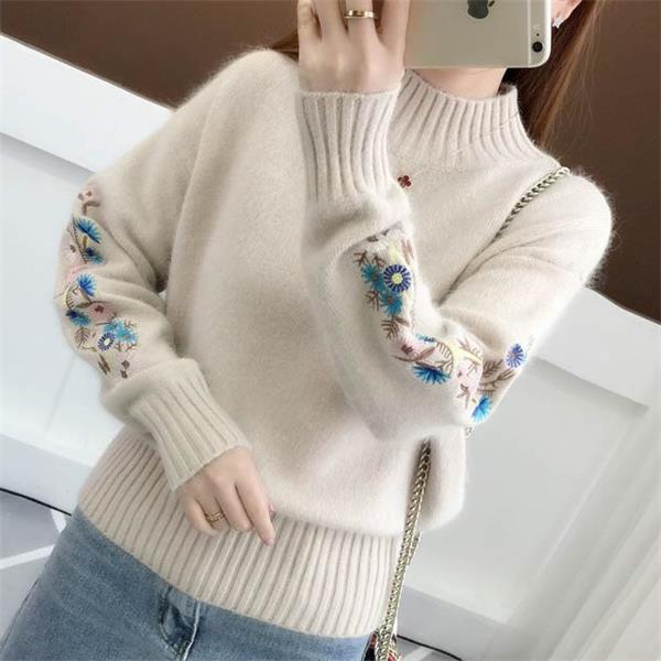Andrée™ - Thick Floral Embroidered Sweater
