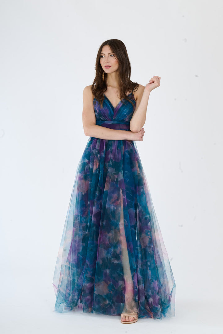 “Loreda” Dress – V-Neck Multicolor Tulle