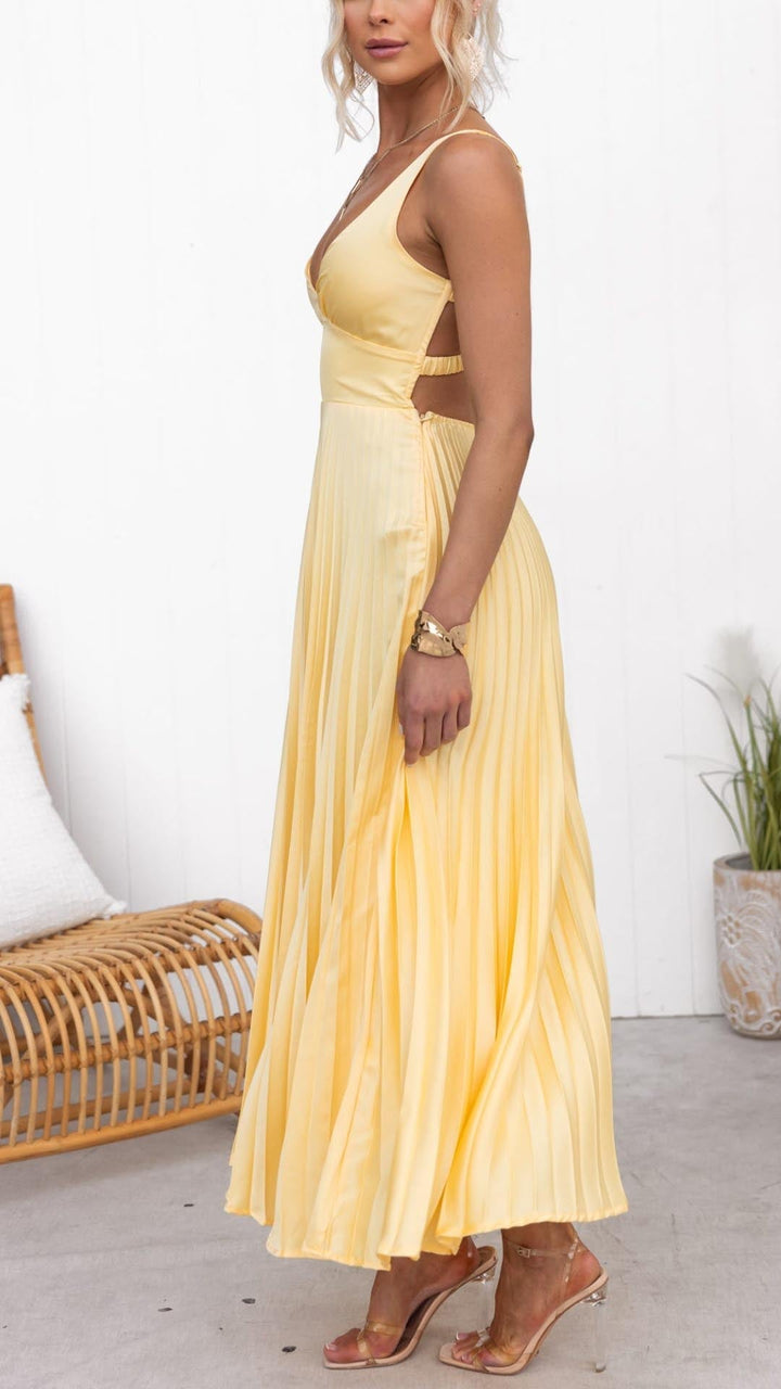 Darya™ - Yellow Pleated Maxi Dress with V-Neck