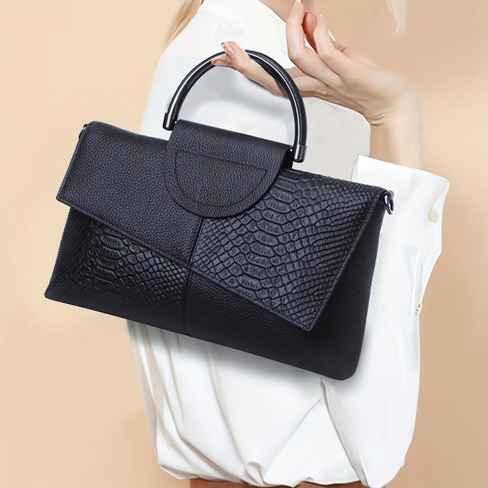 Cassandra - Handbag with Opulent Crocodile Pattern