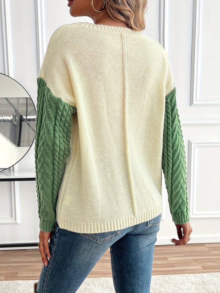 Maëlle™ - Two-Tone Turtleneck Sweater