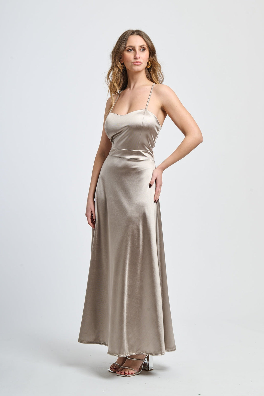 Long satin dress with open back Eva