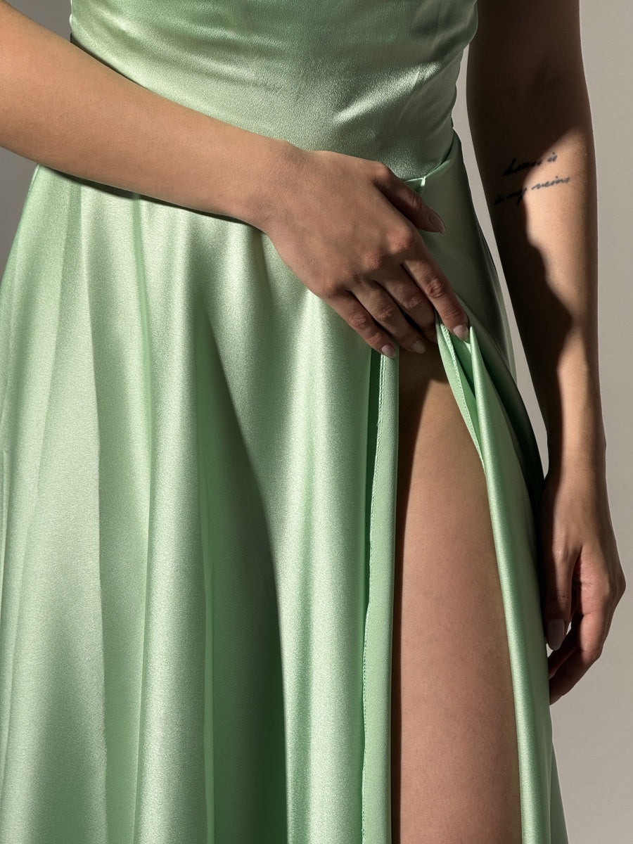 Elegant Long Dress with Side Slit Maria