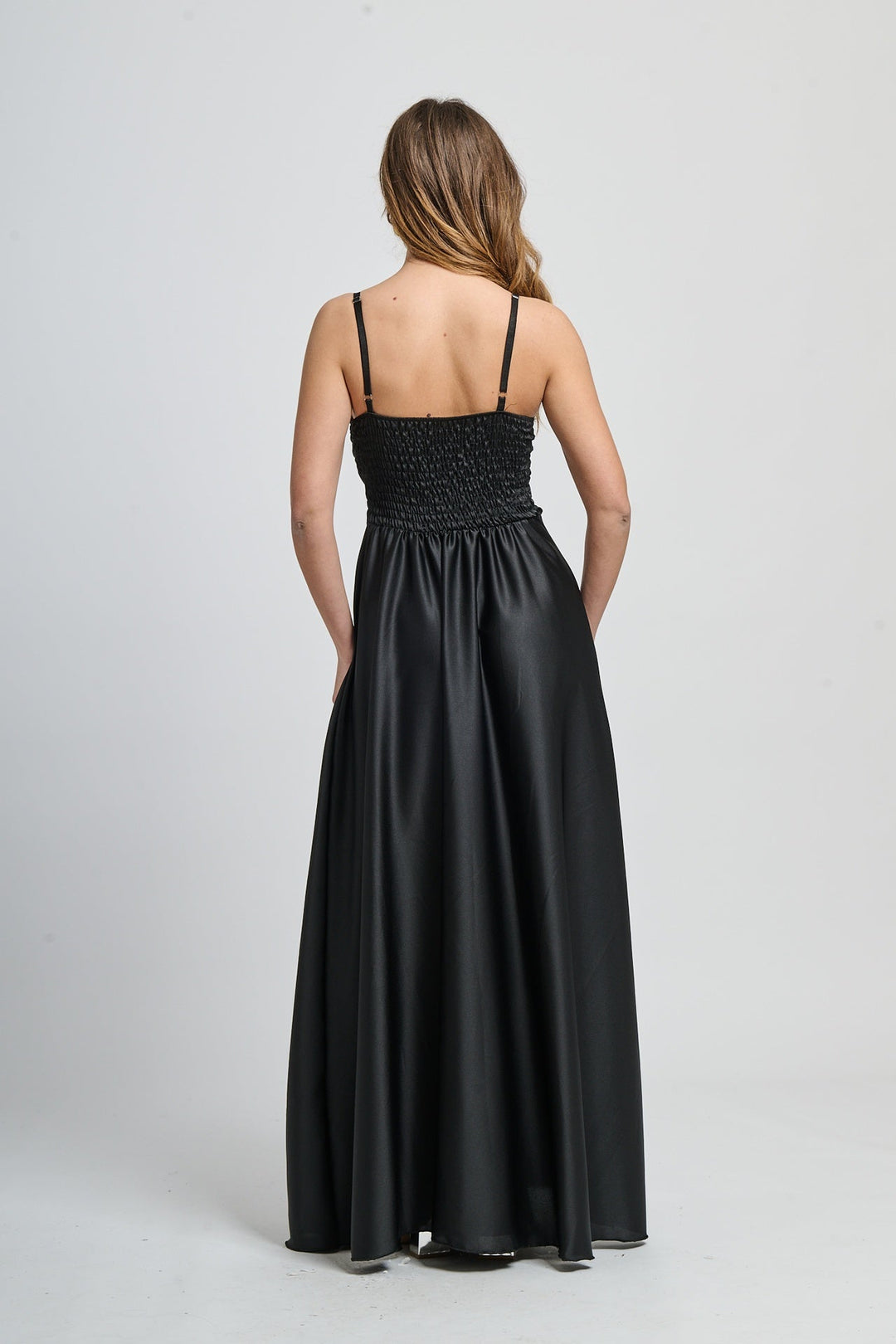 Elegant Long Dress with Side Slit Maria