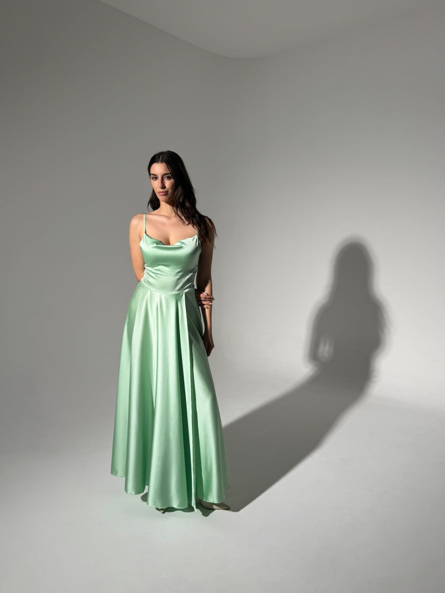 Elegant Long Dress with Side Slit Maria