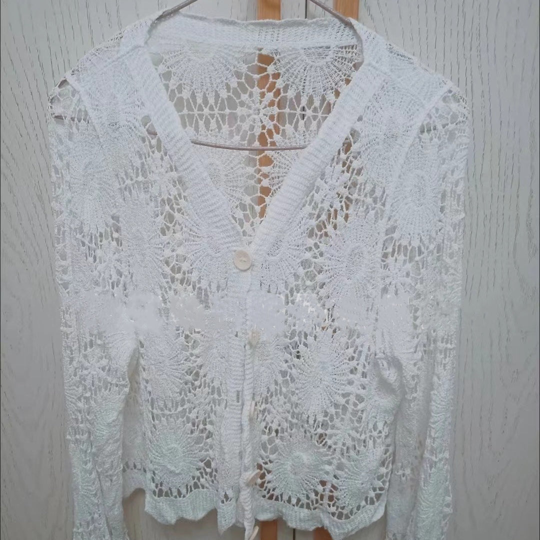 Zinnia™ - Lace Top with V-Neck and Long Sleeves for Women